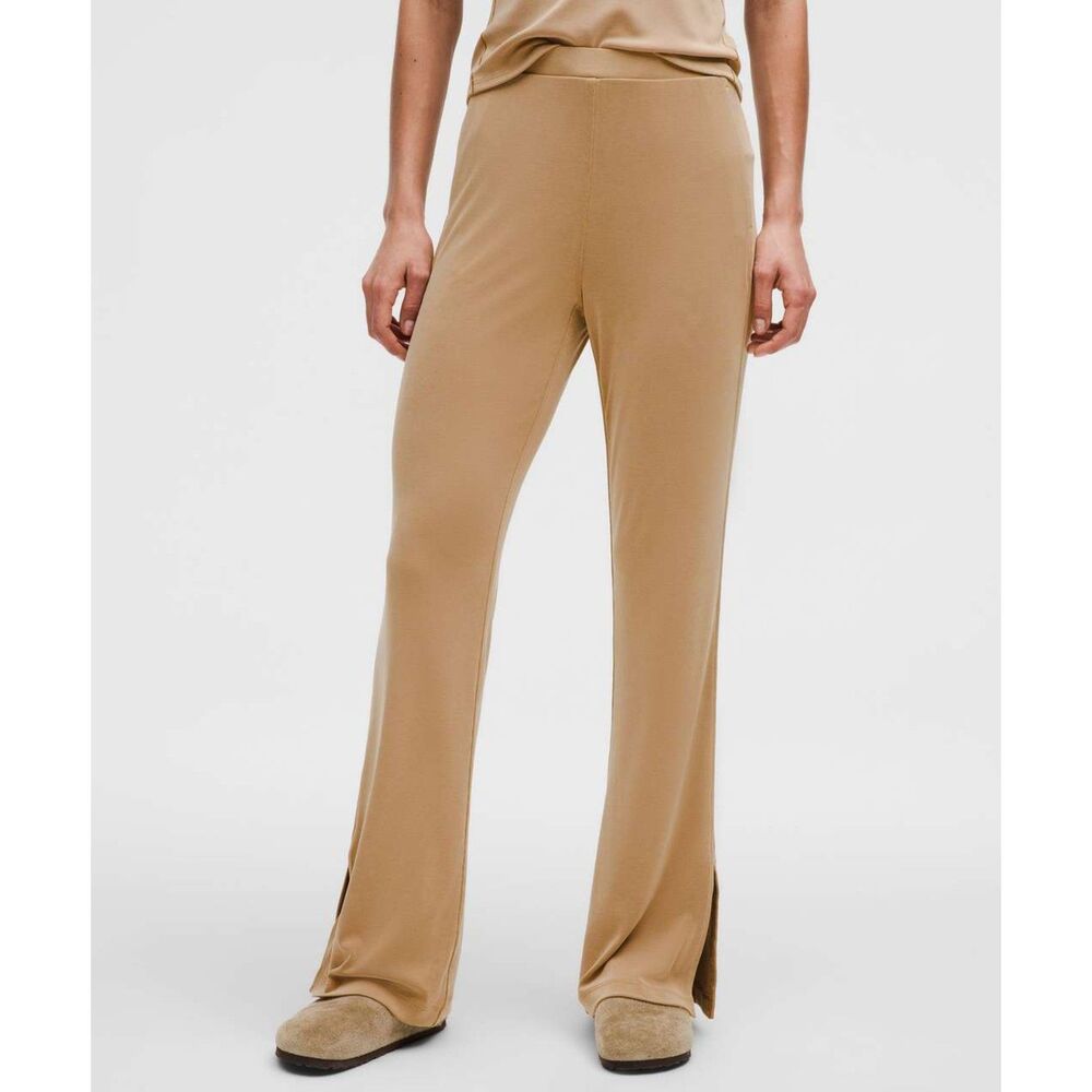 Lululemon Drapey Softstreme Flared Pant Filbert Tan Size Small